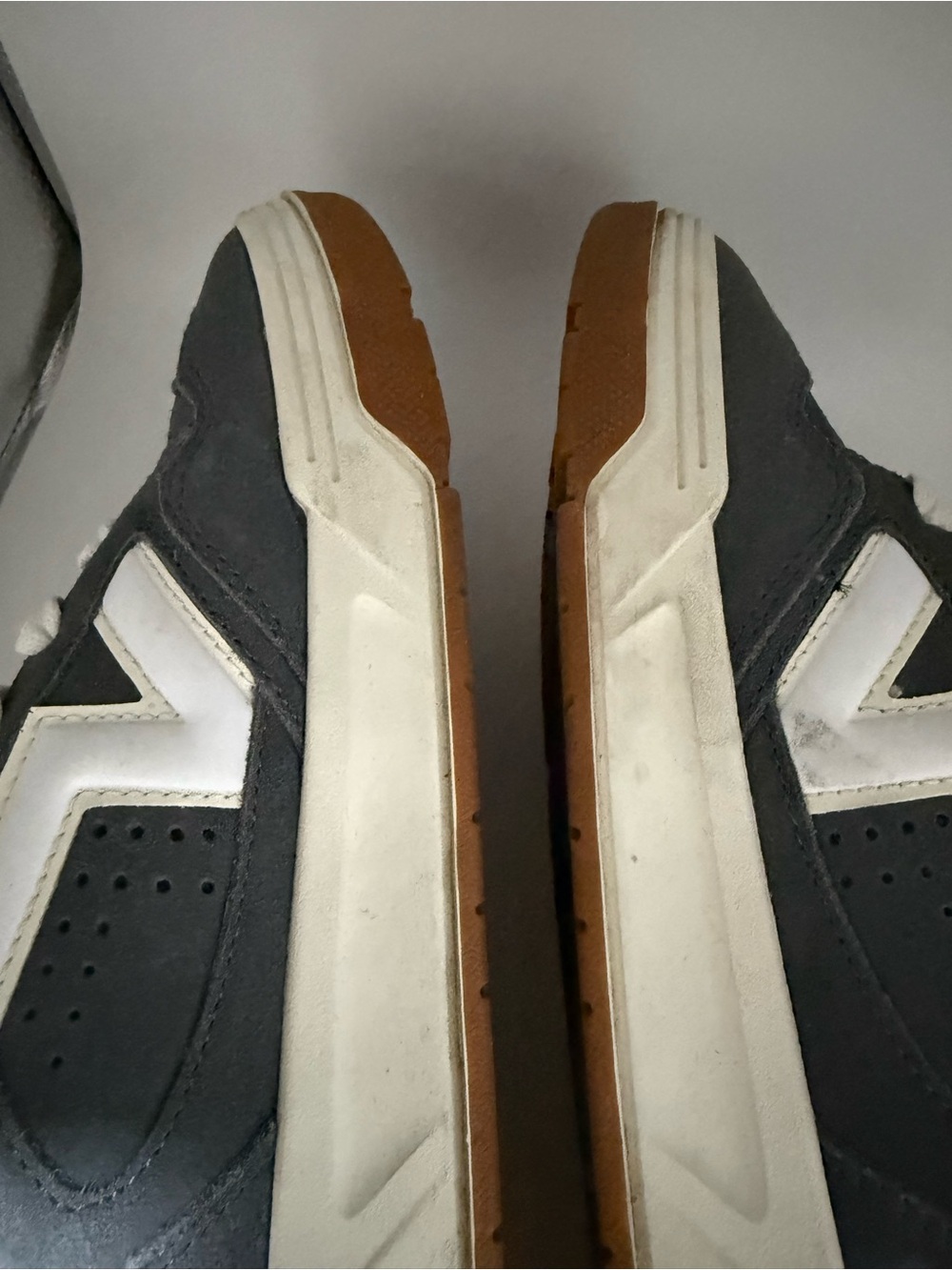 Vans Upland Gray Black Gum Sole Sneakers Mens Size 11 - Picture 9 of 16